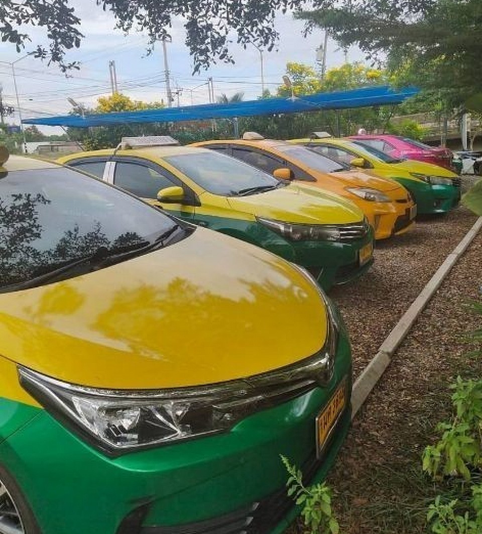 แท็กซี่มหาชัย0935152666รับส่งสนามบินทำทัวร์ต่างจังหวัดมาเอาต่างจังหวัดช่วงเทศกาลจองล่วงหน้าราคาเป็นกันเอง